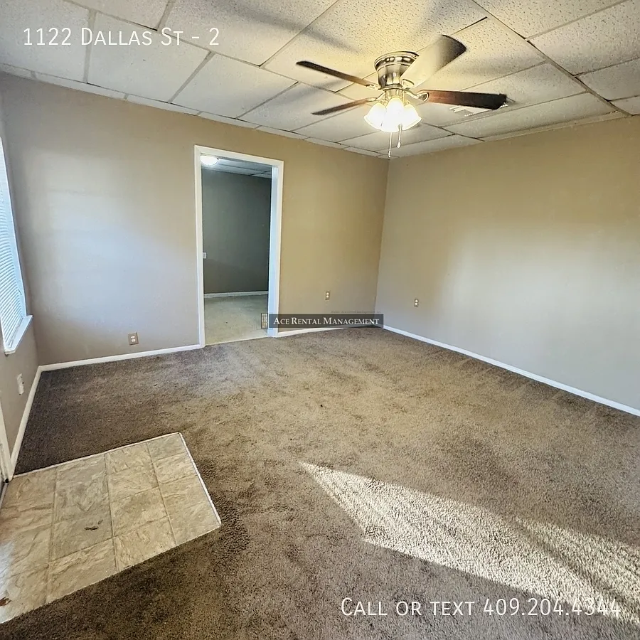 Building Photo - 1122 Dallas St #2