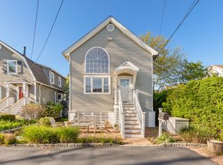 11 Greenwood Pl, Norwalk, CT 06854