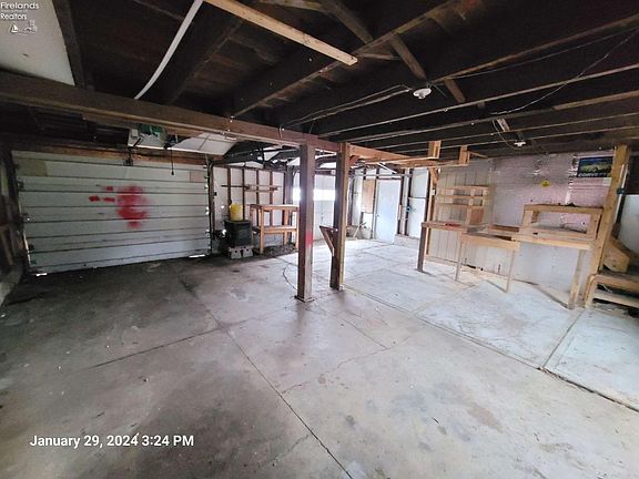 5th image of 90 E Main St