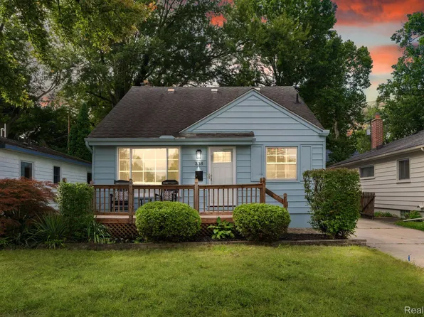 338 Roth Blvd, Clawson, MI 48017