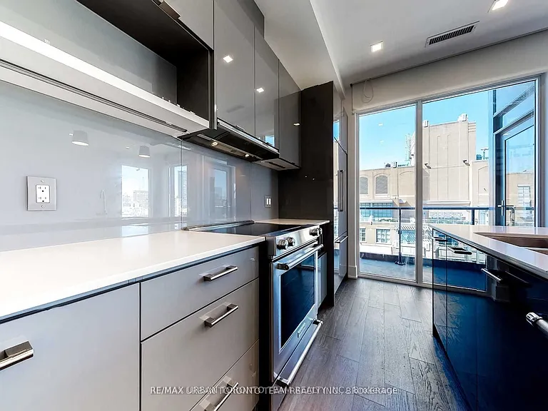 435 Richmond St W #Penthouse 103 — Photo 9