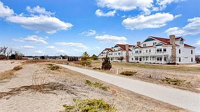 1st image of 819 Beachfront Dr #1