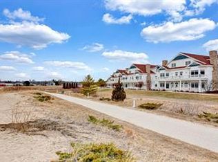 819 Beachfront Dr #1, Sheboygan, WI 53081