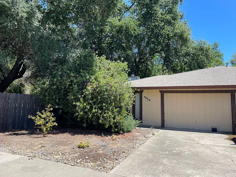4830 Suncrest Way — Photo 1
