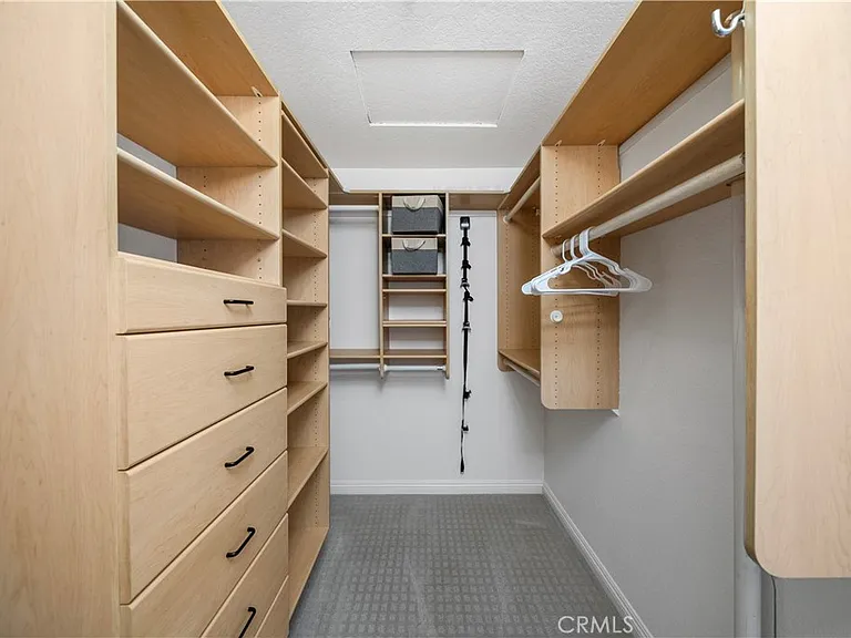 13850 Bruyere Ct — Photo 35