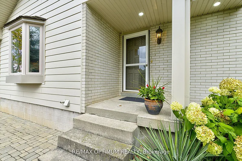 Thumbnail 16