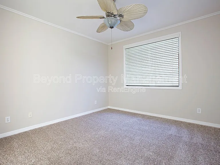 10722 Sabre Hill Dr #131 — Photo 6