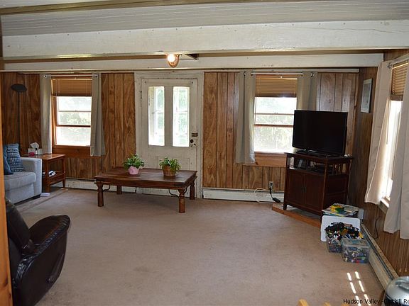 4th image of 1071 Kings Hwy