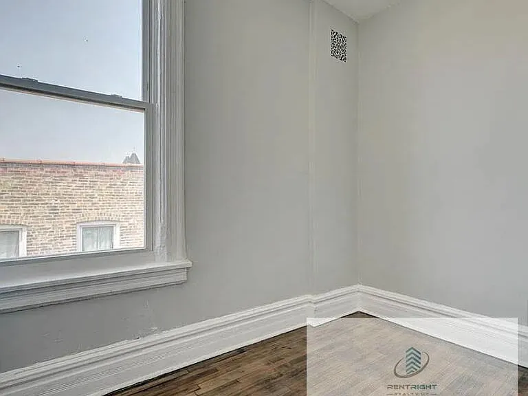 2926 S Wallace St #3R — Photo 8