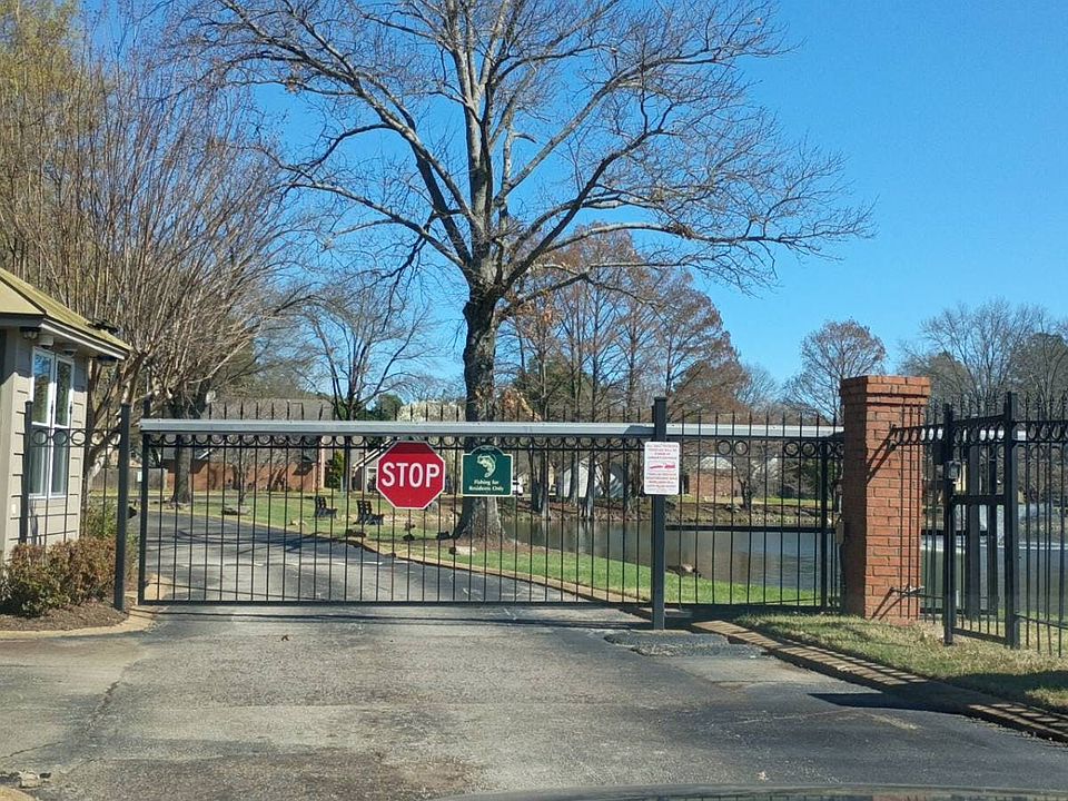 1st image of 6684 Pondview Cv