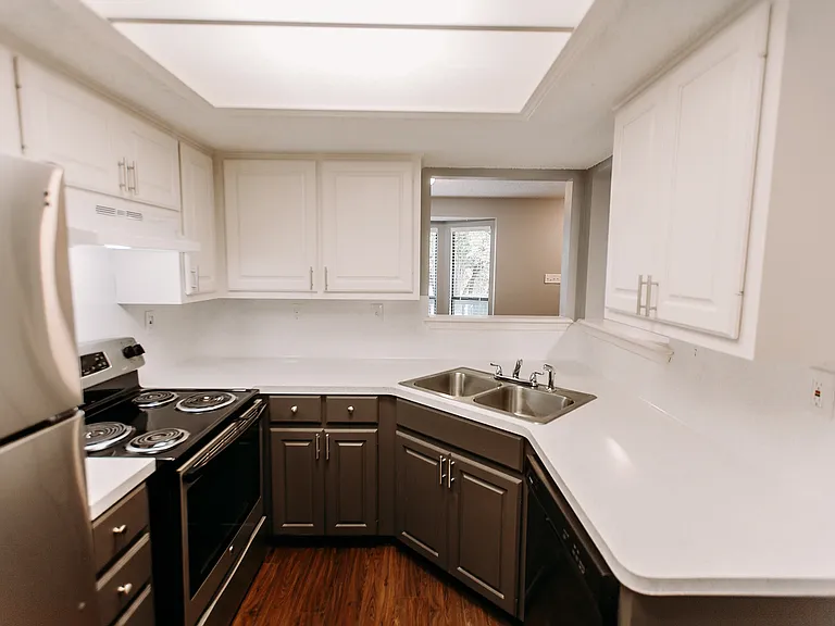 3110 Whisper Oaks Ln #C — Photo 7