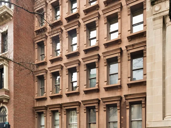 12-14 East 64th Street image 2 of 8