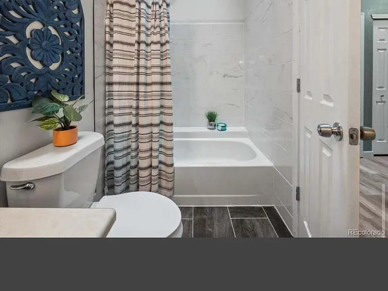 1926 Newland Ct — Photo 14