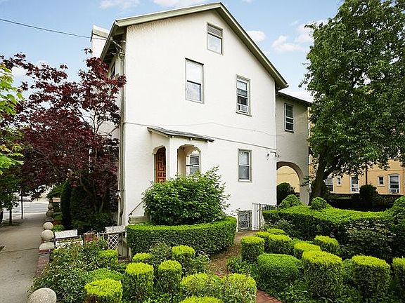 4th image of 5421 Avenue O