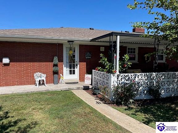 5th image of 105 Underwood Ave