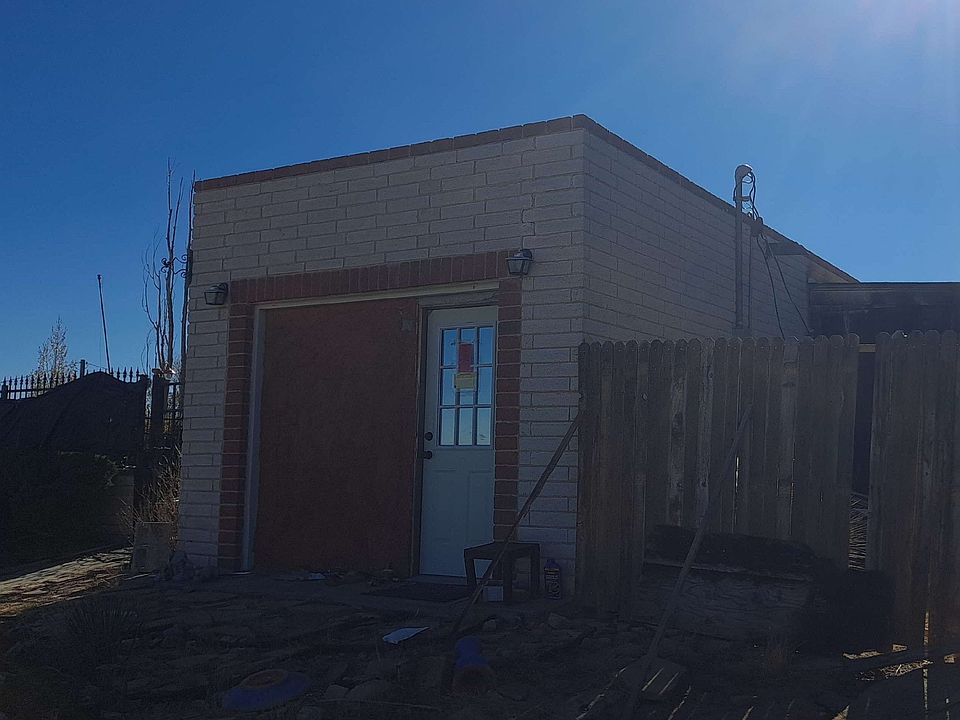 2nd image of 708 11th Ave NW