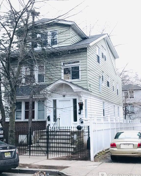 1st image of 113-115 S Munn Ave