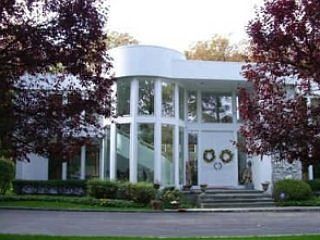 1st image of 130 Tall Oak Cres