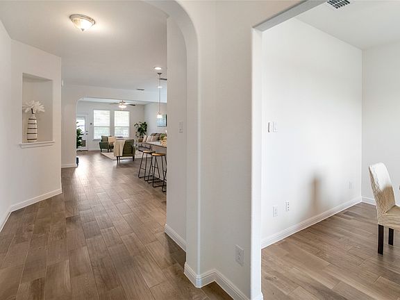 4th image of 5044 Sugarcane Ln