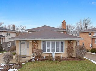 718 McCarthy St, Lemont, IL 60439