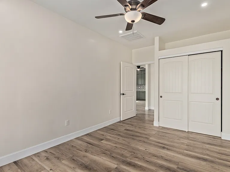 11437 W Lakeshore Dr — Photo 17