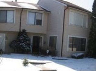 1937 Loomes Ave, Downers Grove, IL 60516