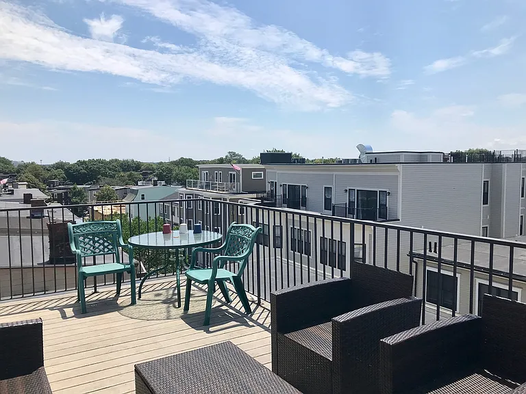 360-362 Dorchester St #3 — Photo 23