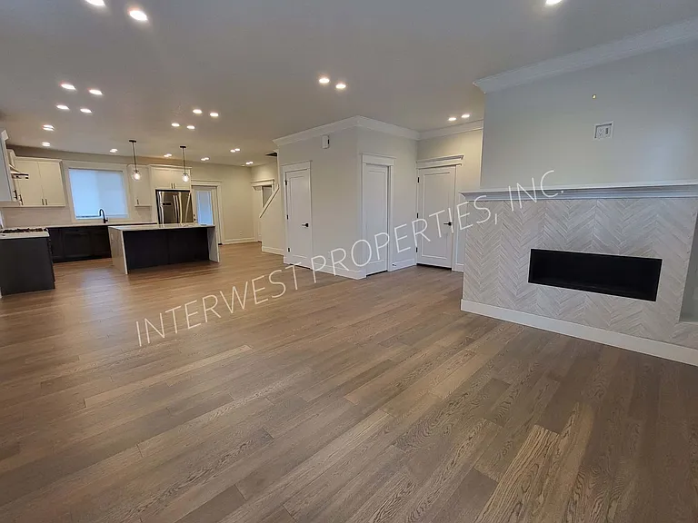7114 NE 8th Ave #A — Photo 6