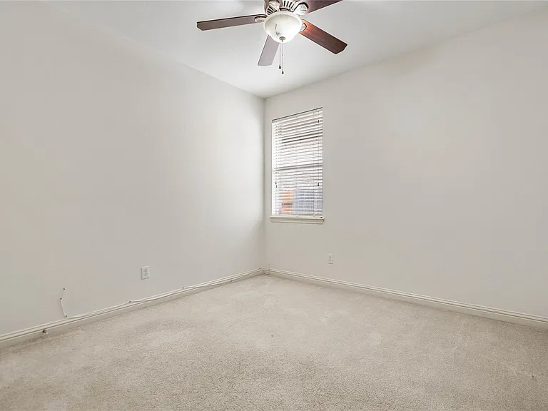 419 Atlanta Park Dr — Photo 11