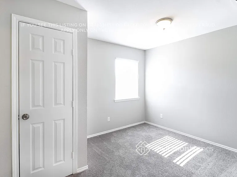 813 Valley View Dr — Photo 7