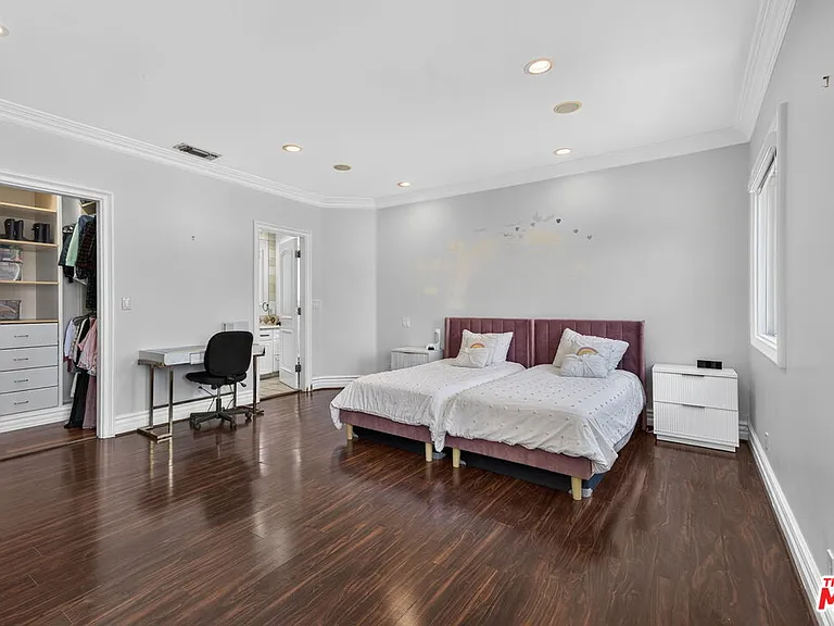 5230 Teesdale Ave — Photo 18