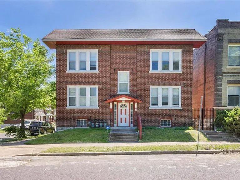 3300 Miami St — Photo 16