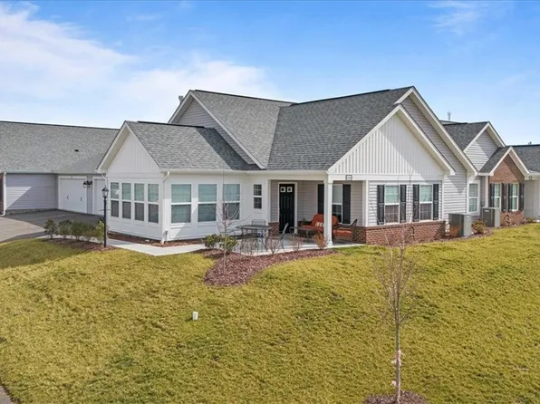 1241 Sandy Ridge Dr, Sarver, PA 16055