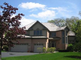 28609 N Champions Ct, Mundelein, IL 60060