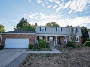 1602 Briarwood Ter, Springfield, OH