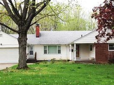 550 Fairhill Dr, Akron, OH, 44313