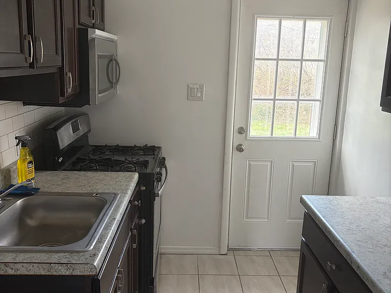 229 Solon Dr — Photo 7