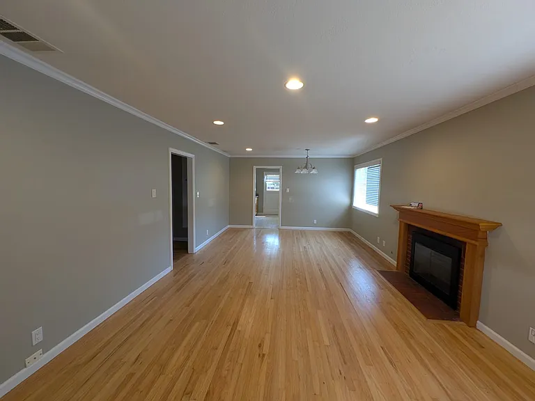 639 Azevedo Ct — Photo 11