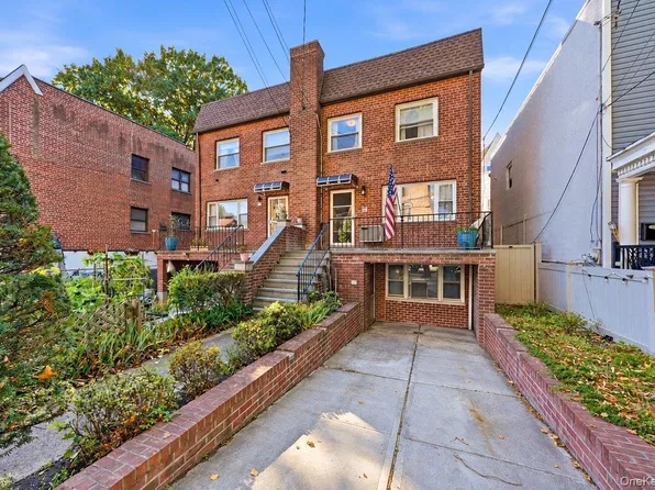 6121 Huxley Avenue, Bronx, NY 10471