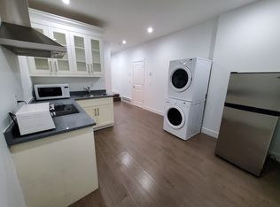 805 Henderson Ave, Coquitlam, BC