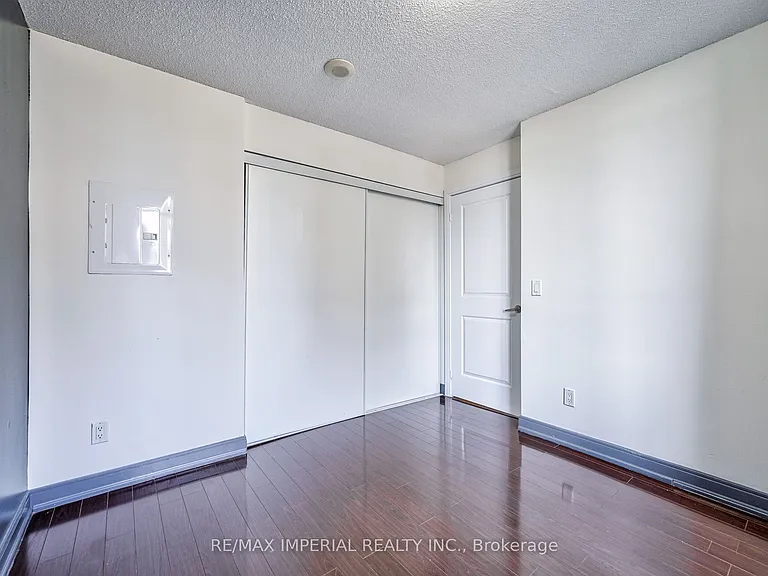 330 Burnhamthorpe Rd W #1108 — Photo 13