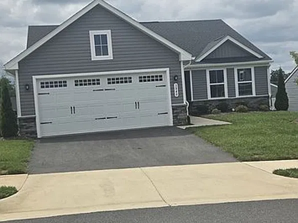 3840 Roxburgh St, Rockingham, VA 22801
