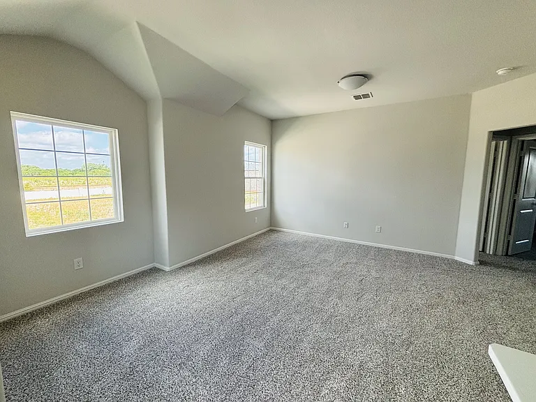 912 Santa Lucia Dr — Photo 28