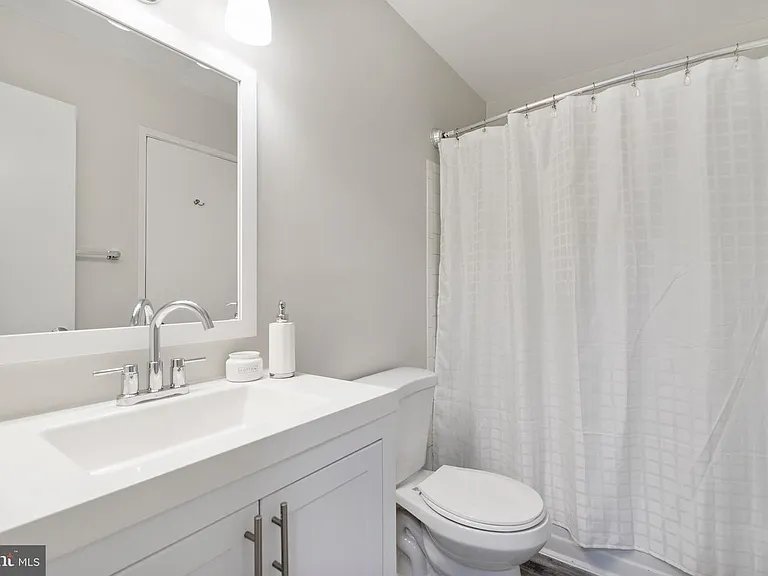 14465 Long Green Dr — Photo 12