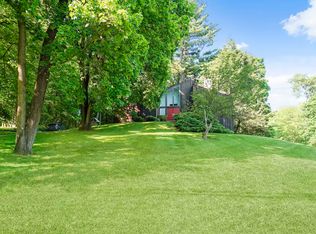 1 Scarborough Rd, Briarcliff Manor, NY 10510