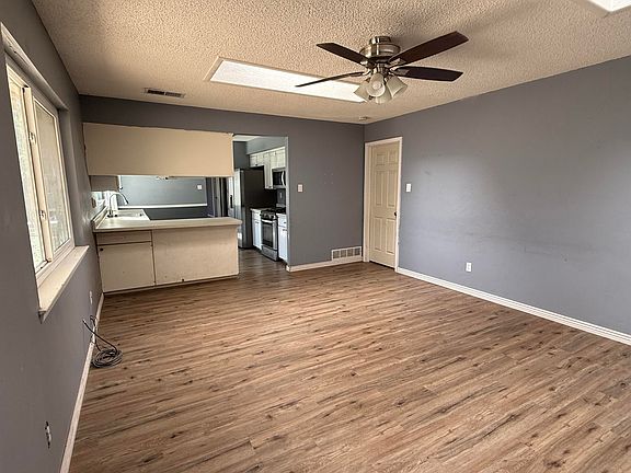 4th image of 3204 Black Hills Rd NE