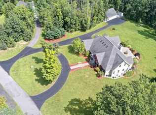 11 Lazur Rd, Ballston Lake, NY 12019