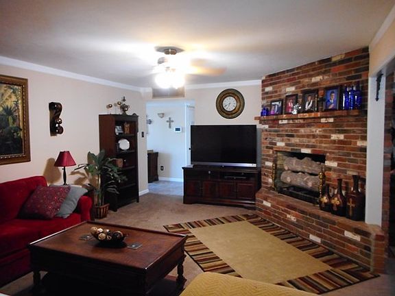 4th image of 1623 Wedgewood Ave