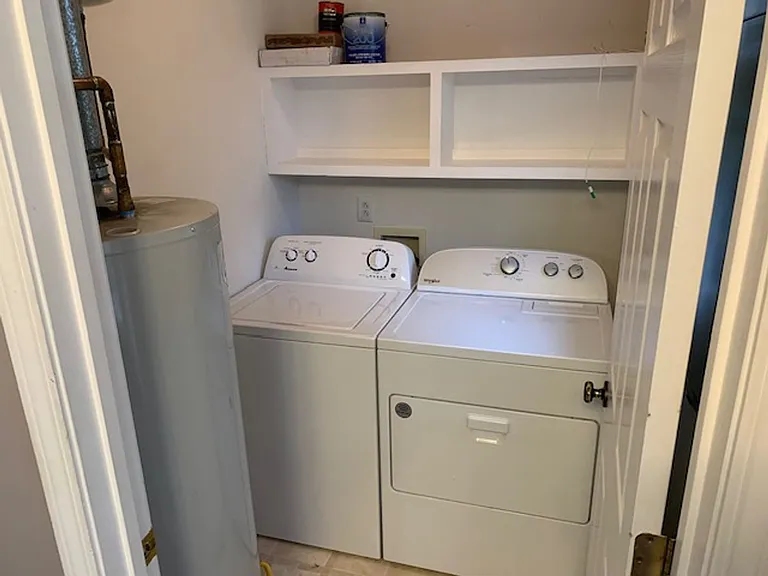 2244 Dewey Dr — Photo 6