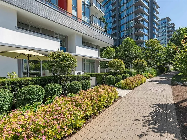 8980 University Cres #TOWMHOUSE — Photo 3